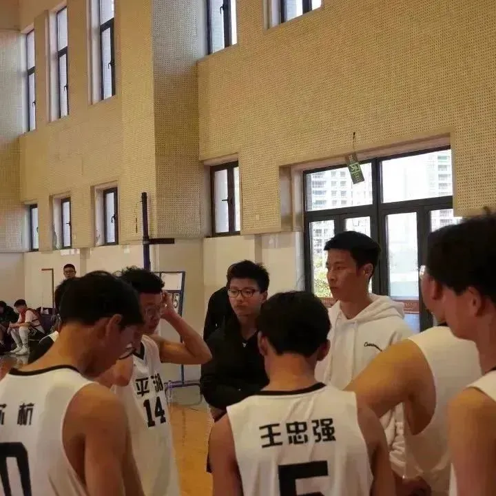 退役球员如何继续发展篮球技能_2